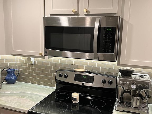 3rd image of 100 Park Ave W APT 1505