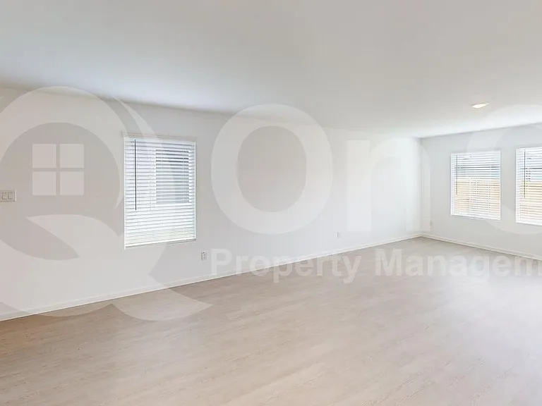 3911 Ontario Way — Photo 7