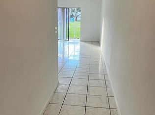 5861 NW 16th Pl APT 102, Fort Lauderdale, FL 33313