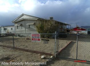 9405 Apache Dr, Weldon, CA 93283