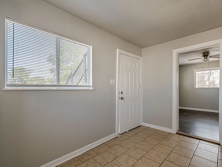 2323 Arbor Pl #2 — Photo 6
