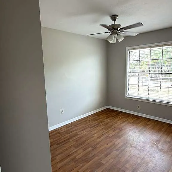 7454 Wynnewood Sq — Photo 22