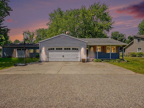 5360 Grouse Ct, Beaverton, MI 48612