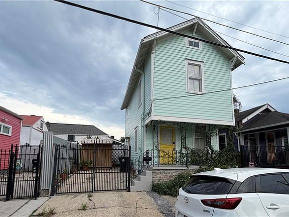3rd image of 3948 Constance St