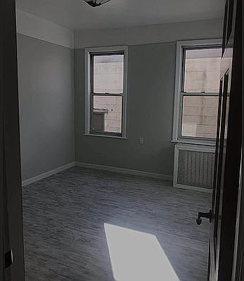 4th image of 20-20 45th St #1