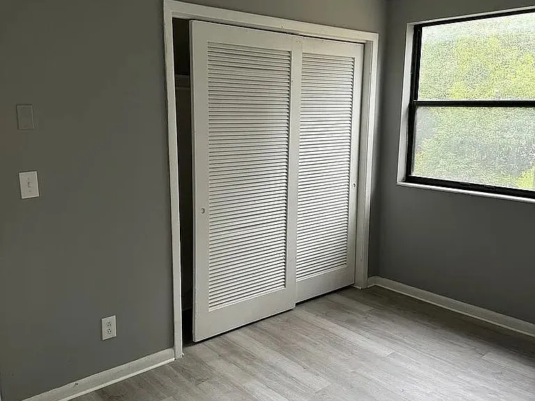 2984 Myra St #4 — Photo 10