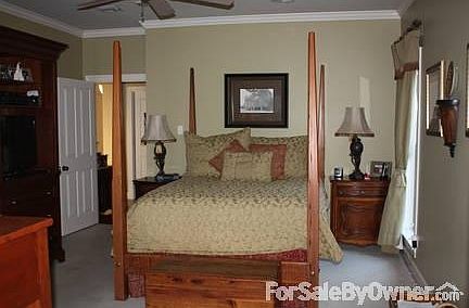 5th image of 107 Scarborough Dr