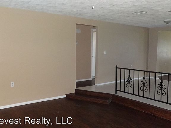 4th image of 5816 Elena Dr