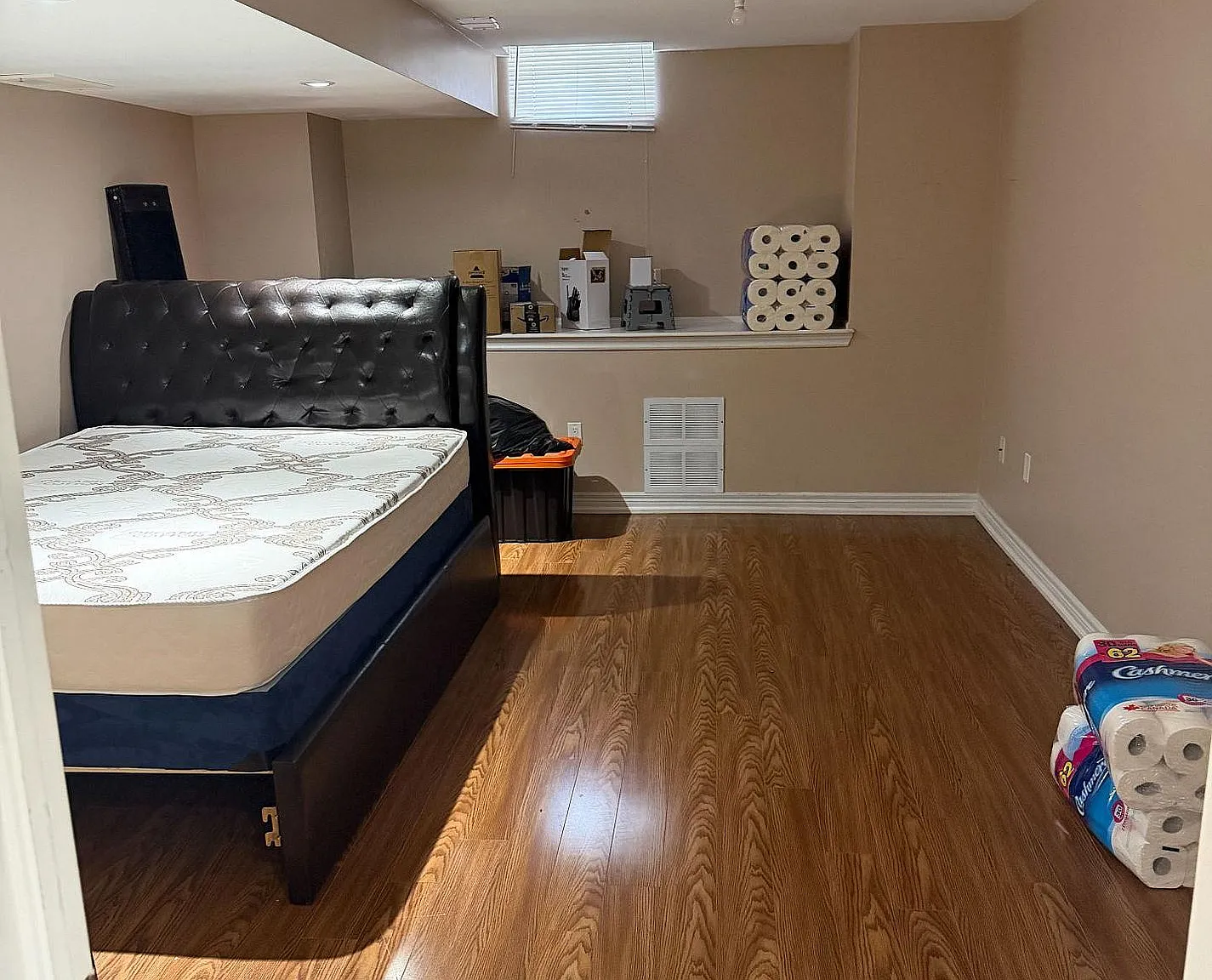 1 bed, $1,300 — Photo 3