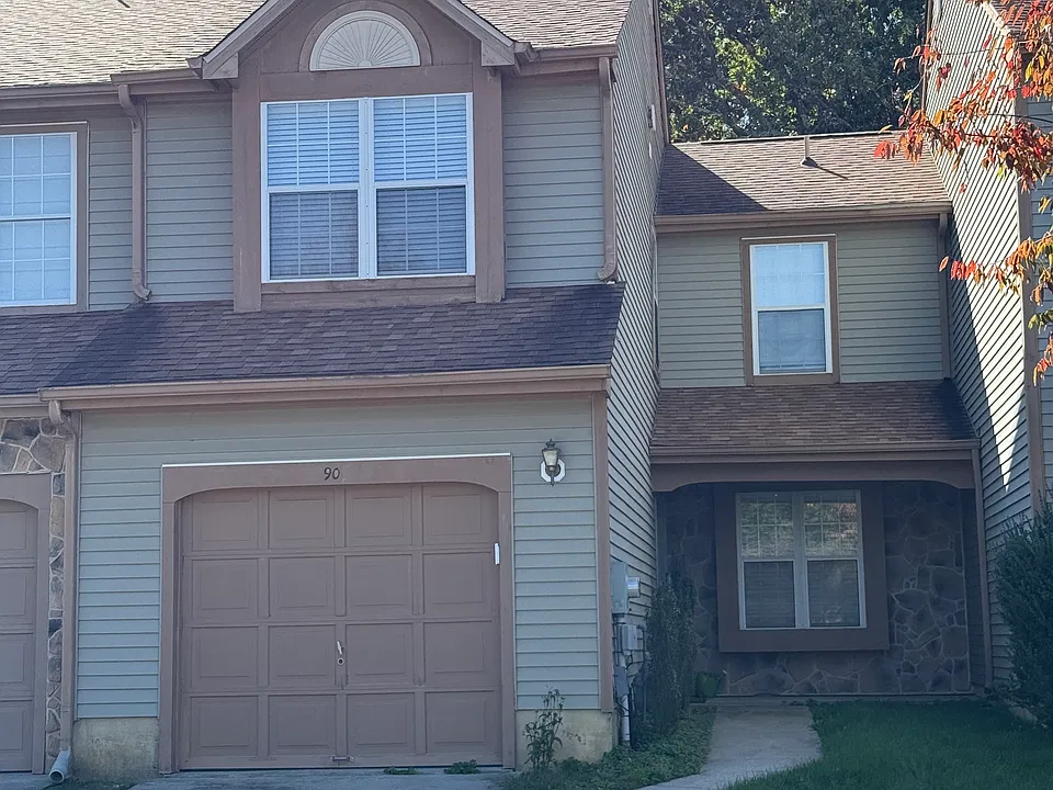90 Kettlebrook Dr