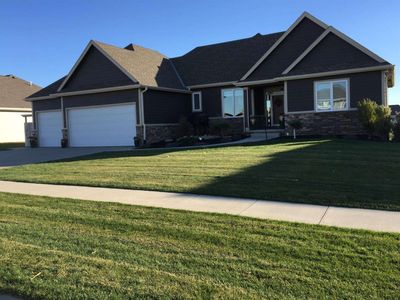 1092 Pga Dr, Le Mars, IA, 51031