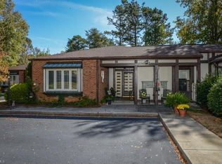 1107 Gatehouse Rd, High Point, NC 27262