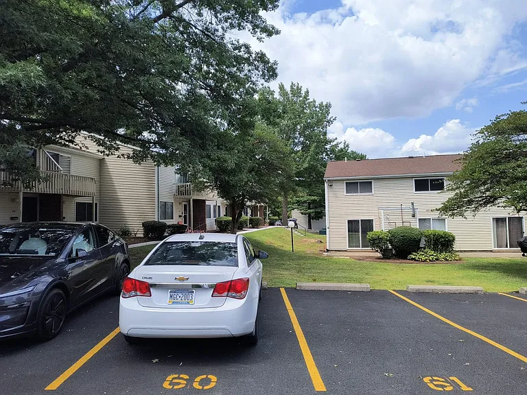 Cedar Village Apartments and Townhomes — Photo 10