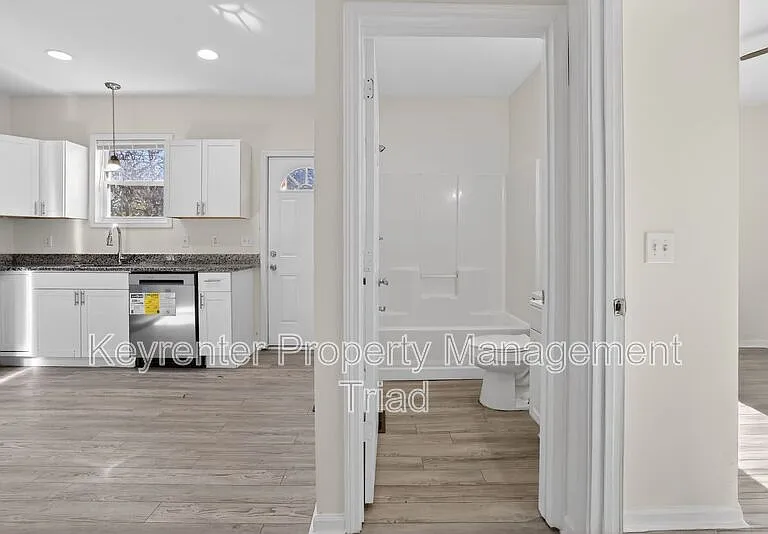 2405 Freeman Mill Rd — Photo 16