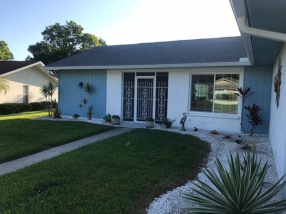 5th image of 3375 E Dorchester Dr