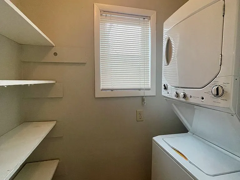 2429 Lawrenceville Hwy #3 — Photo 9