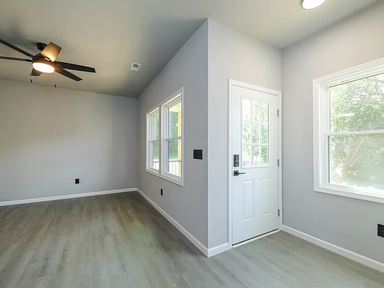 1006 Pocahontas Ave #302 — Photo 6