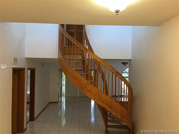 5th image of 4527 Sheridan Ave