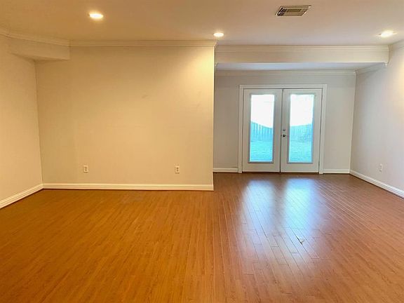 2nd image of 3511 Green Fields Dr