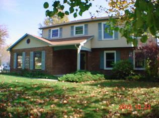 303 S Sunblest Blvd, Fishers, IN 46038