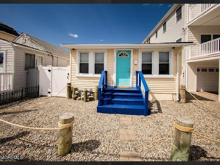 46 Kearney Ave #A — Photo 1