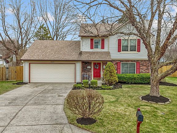 4th image of 12161 Pebblebrooke Ct