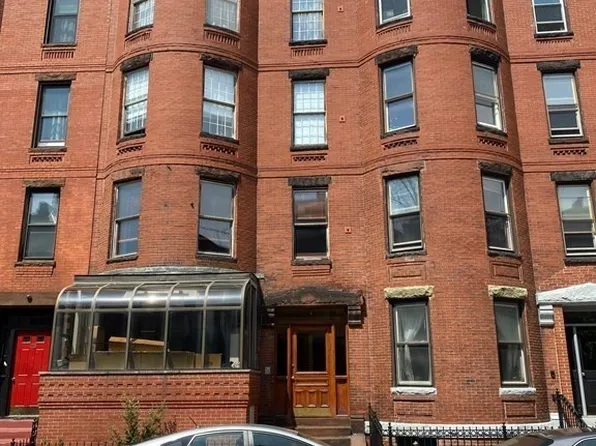 21 Symphony Rd APT 1B, Boston, MA 02115