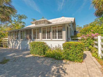 2525 Ashton Rd, Sarasota, FL, 34231
