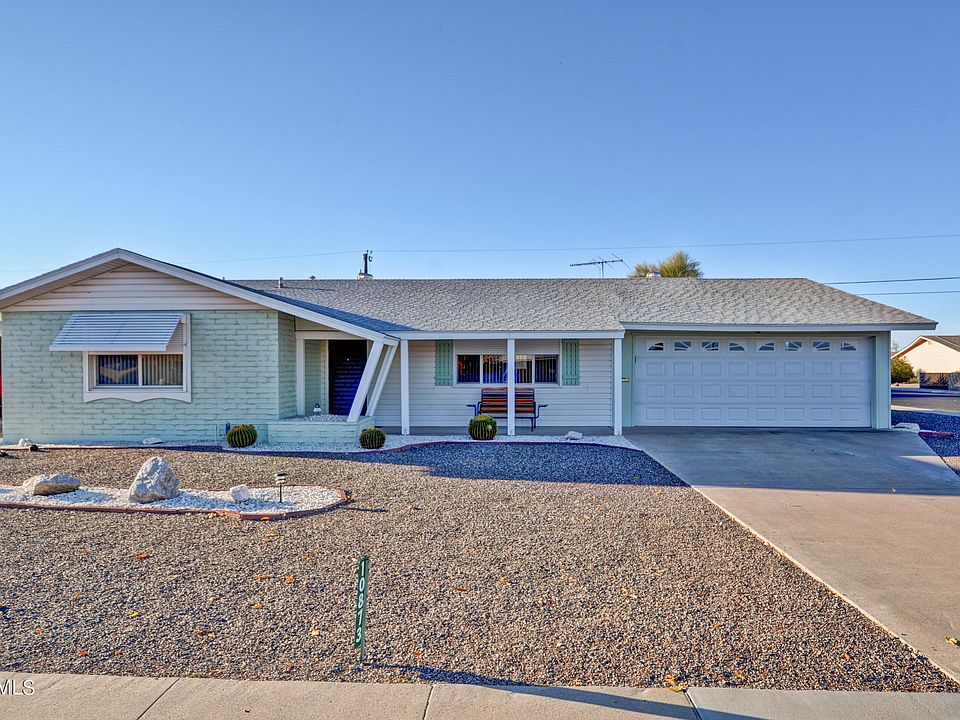 1st image of 10873 W Canterbury Dr