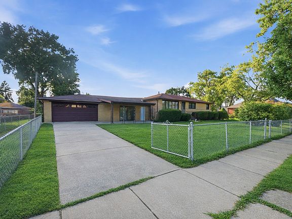 4th image of 8300 Long Ave