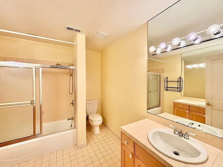 16558 SE 58th Pl — Photo 25