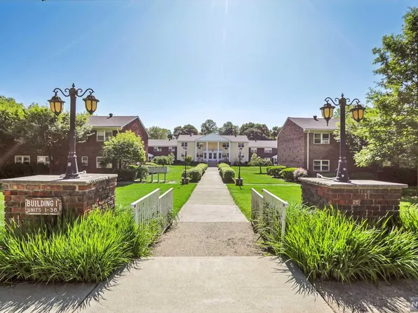 36 Regency Park #36, Ramsey, NJ 07446