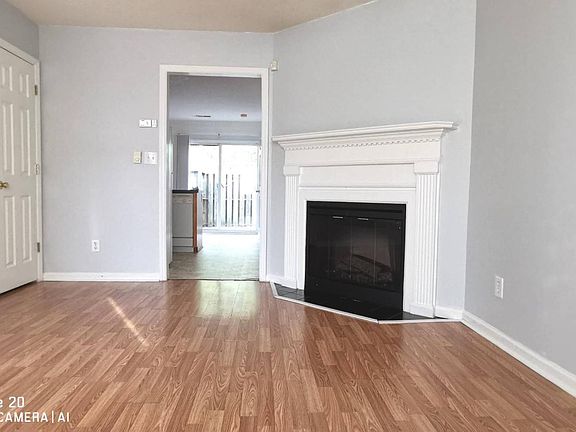 3rd image of 3995 Sterling Pointe Dr Unit Kkk4