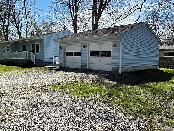 2nd image of 1488 Lake View Ave
