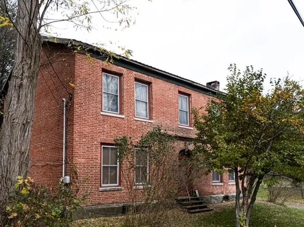 2157 VT Route 140, Poultney, VT 05764