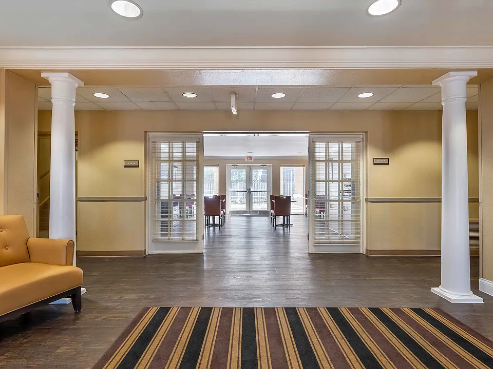 Lobby and Guest Check-in