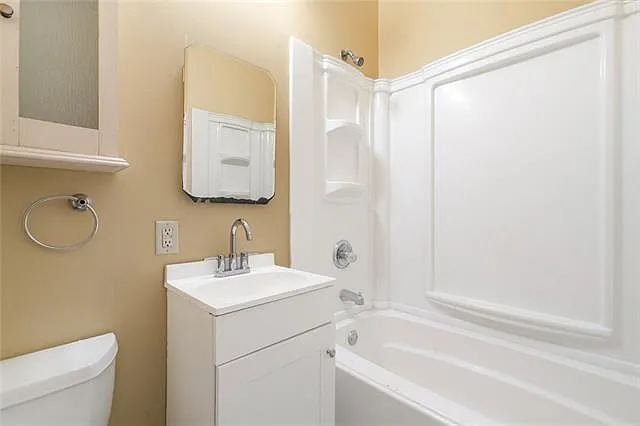 1028 Fats Domino Ave #B — Photo 6