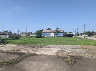 1136 W 7th St, Port Arthur, TX 77640