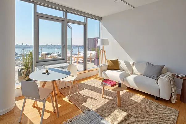 Rented by Two Trees | media 79
