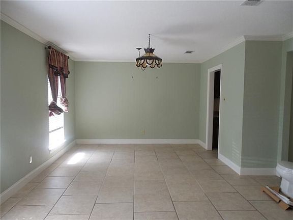 2nd image of 1001 Focis St