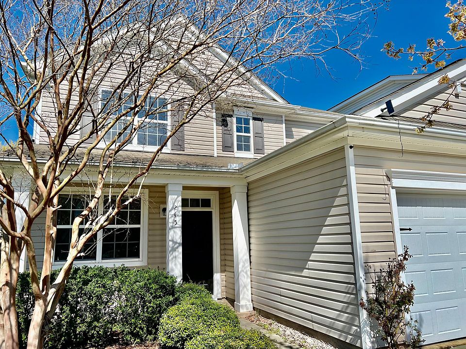 1st image of 245 Northlands Dr
