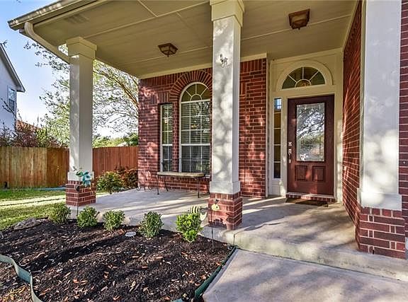 3rd image of 1401 Jackie Robinson Pl