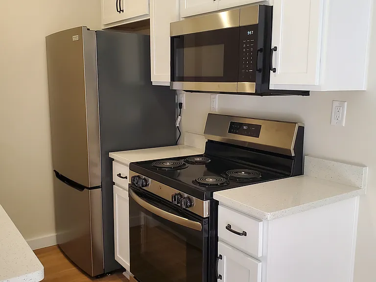 6310 Harvard Ct — Photo 7