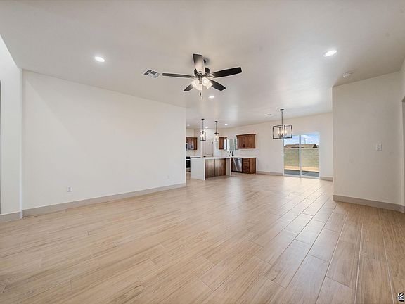3rd image of 7822 E 35th Pl