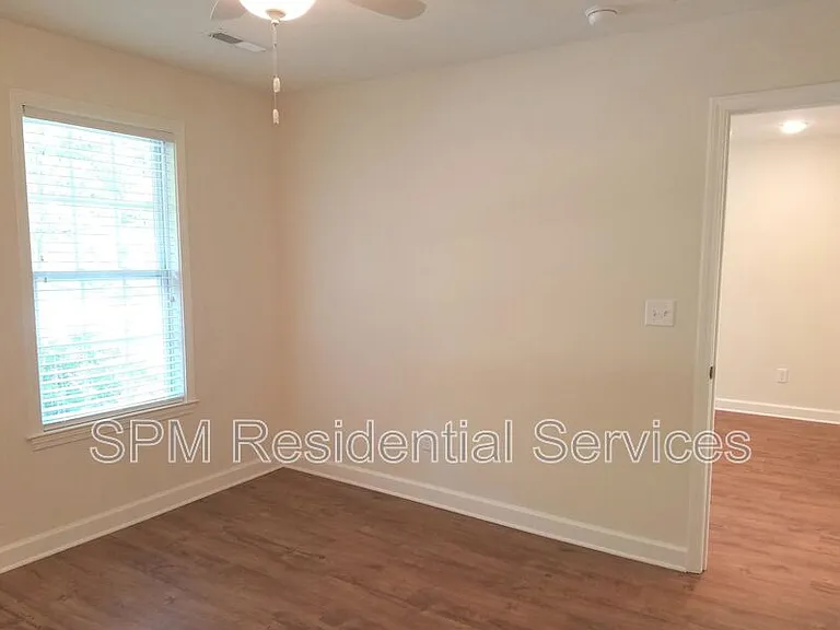 4905 Maple Ave — Photo 11