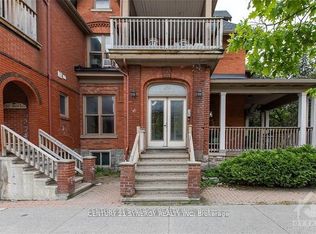 450 Maclaren St #11, Ottawa, ON K1R5K6