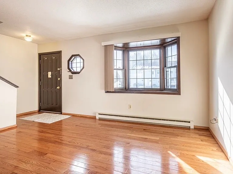 1 Abbott Rd #40 — Photo 2