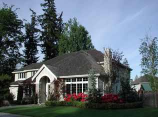 915 200th Ave SE, Sammamish, WA 98075