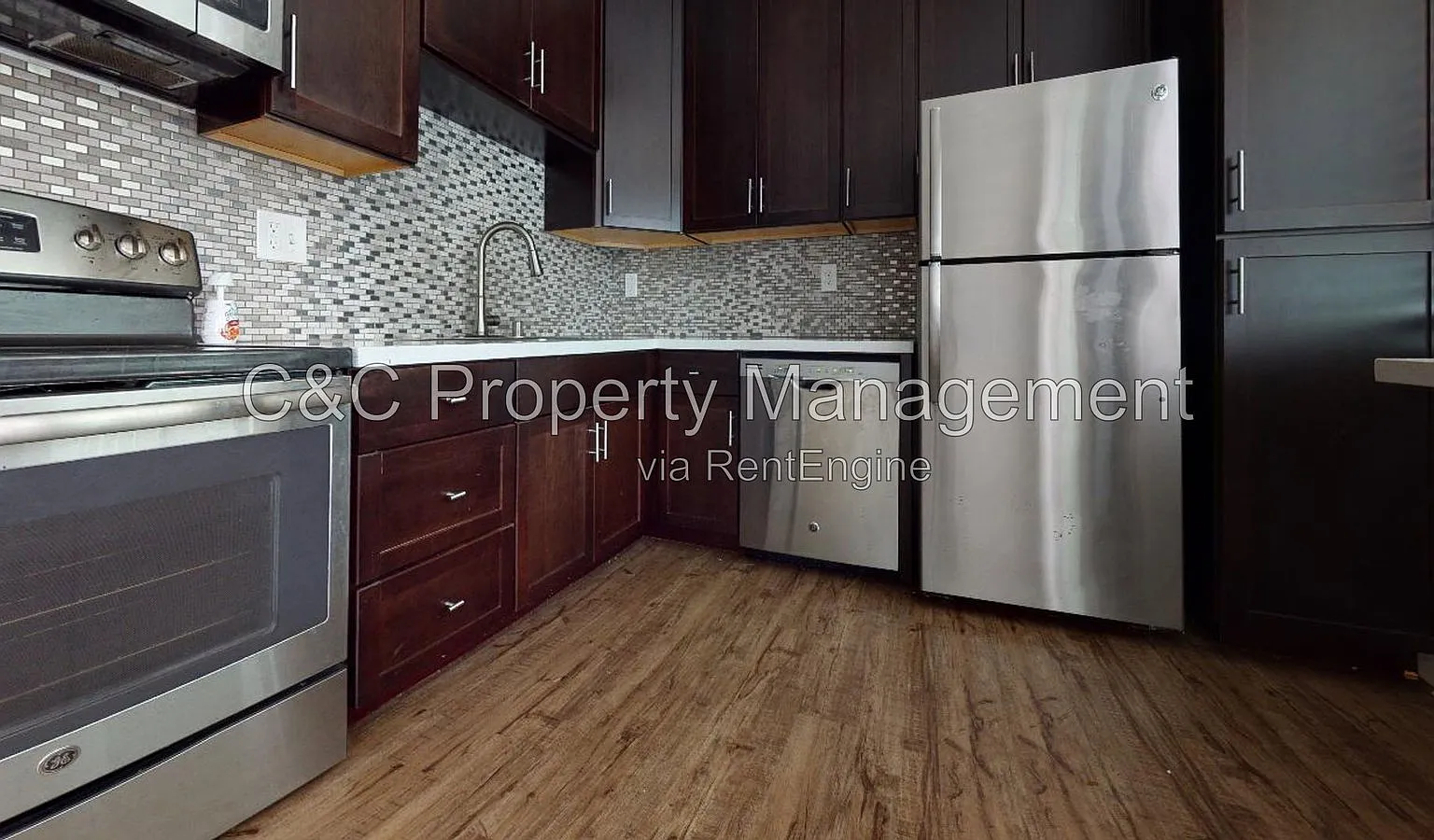 2 bed, 1.0 bath, $2,350 — Photo 2