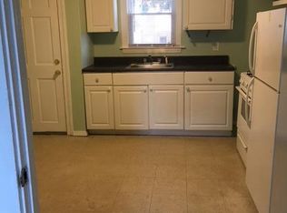 8 Harris St #1R, Peabody, MA 01960